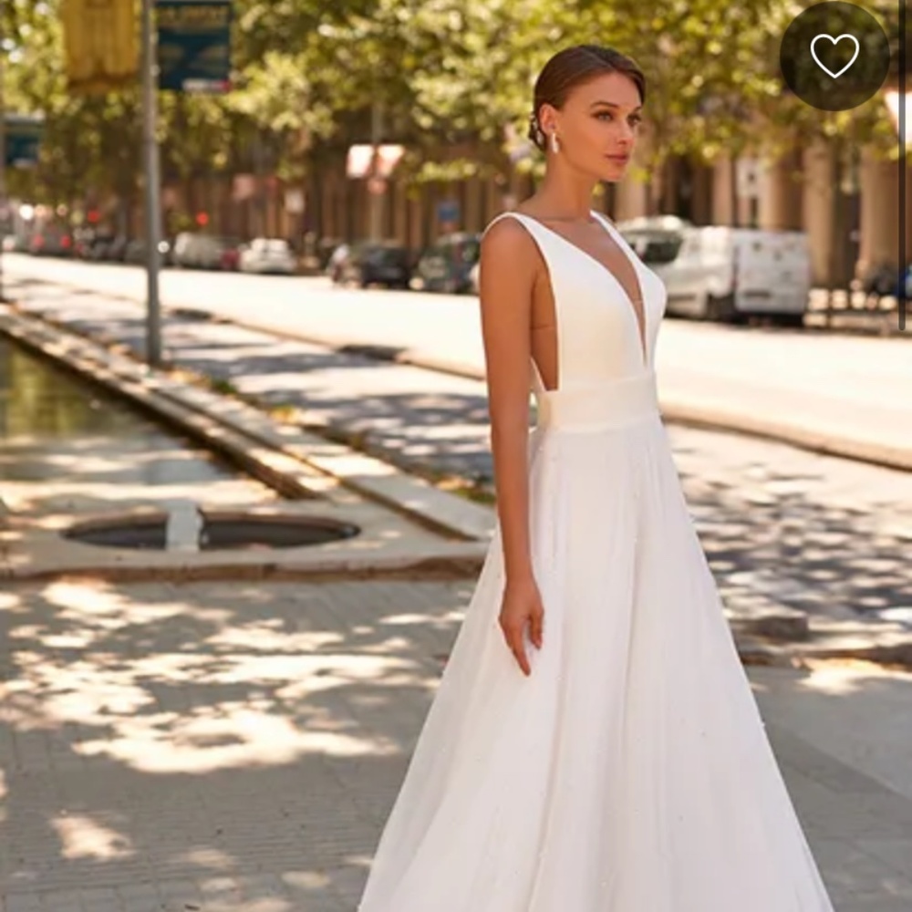 Val Stefani’s Wedding Dress